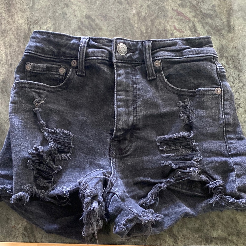 AÉROPOSTALE - high rise black jean shorts